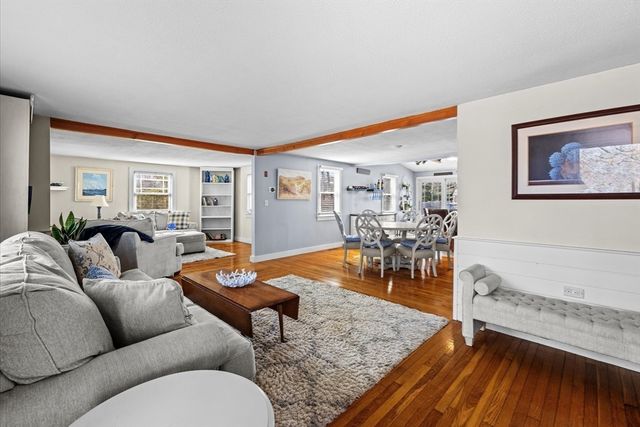 47 Nobby Ln, Yarmouth, MA 02673