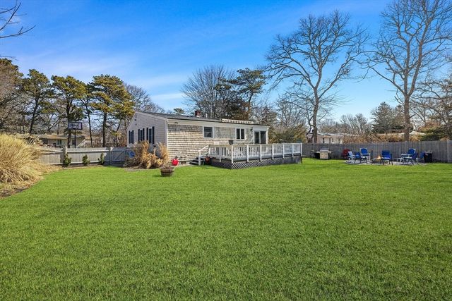 47 Nobby Ln, Yarmouth, MA 02673