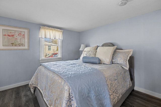 47 Nobby Ln, Yarmouth, MA 02673