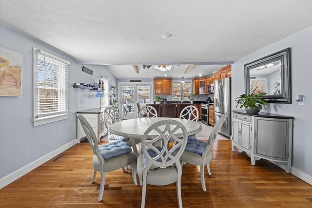 47 Nobby Ln, Yarmouth, MA 02673