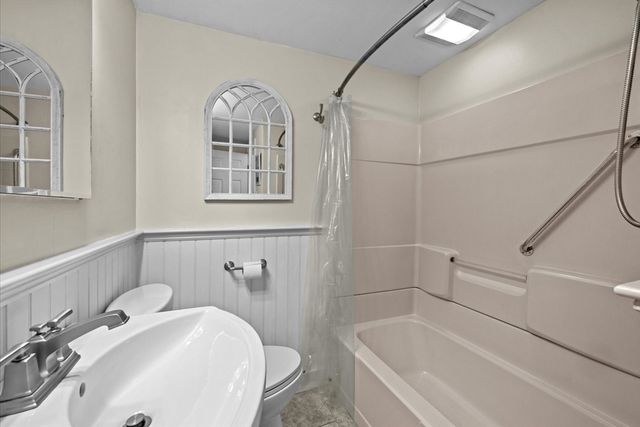 47 Nobby Ln, Yarmouth, MA 02673