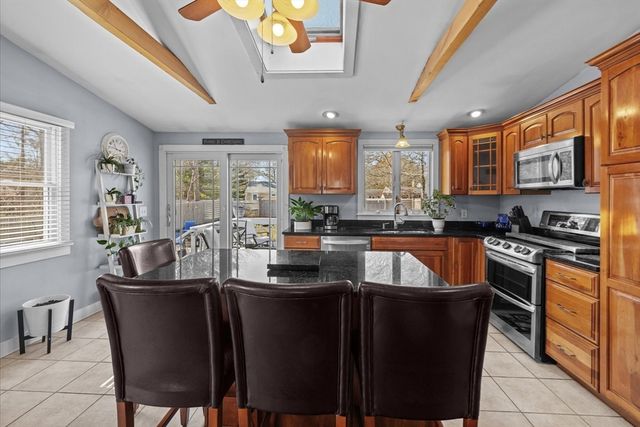 47 Nobby Ln, Yarmouth, MA 02673