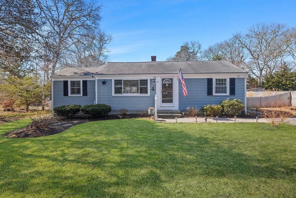 47 Nobby Ln, Yarmouth, MA 02673