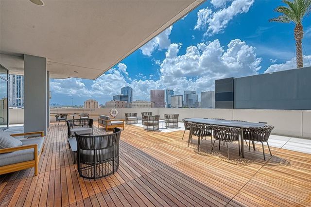 1600 Post Oak Boulevard 1005, Houston, TX 77056