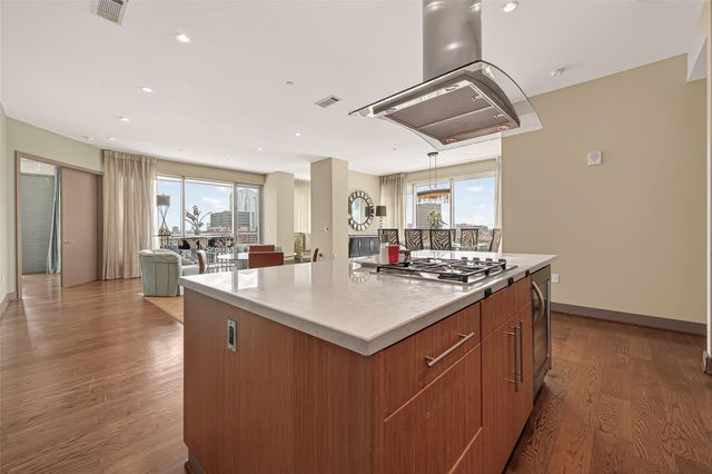 1600 Post Oak Boulevard 1005, Houston, TX 77056