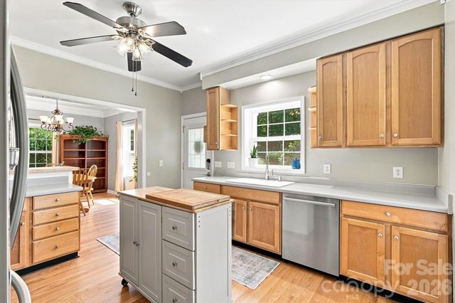 3686 Lake Bluff Drive, Sherrills Ford, NC 28673