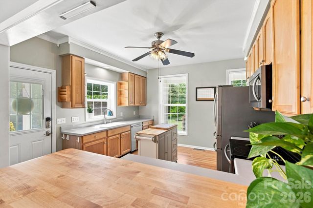 3686 Lake Bluff Drive, Sherrills Ford, NC 28673