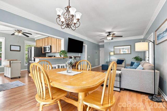 3686 Lake Bluff Drive, Sherrills Ford, NC 28673