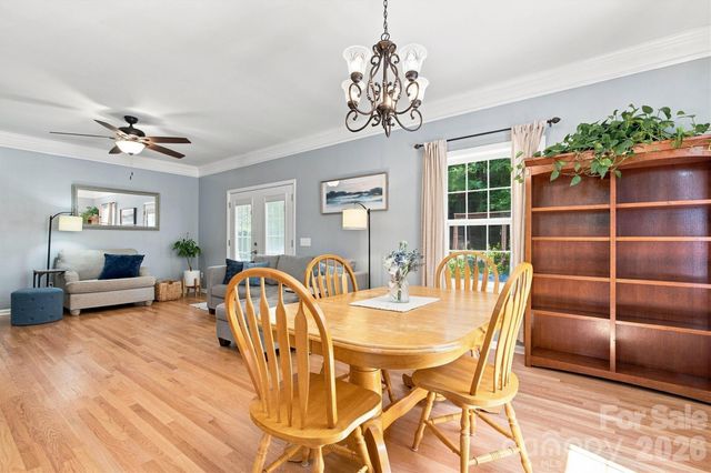 3686 Lake Bluff Drive, Sherrills Ford, NC 28673