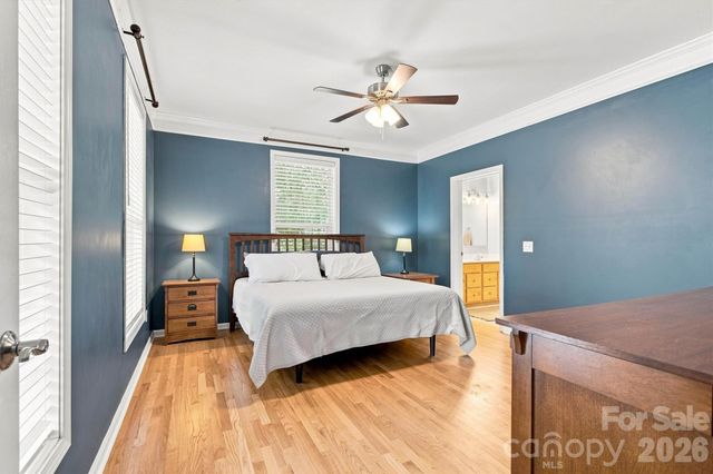 3686 Lake Bluff Drive, Sherrills Ford, NC 28673