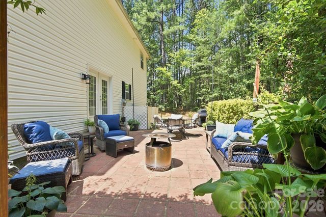 3686 Lake Bluff Drive, Sherrills Ford, NC 28673