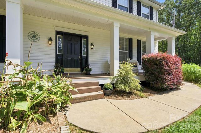 3686 Lake Bluff Drive, Sherrills Ford, NC 28673