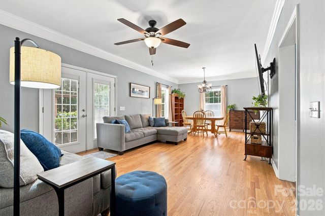 3686 Lake Bluff Drive, Sherrills Ford, NC 28673