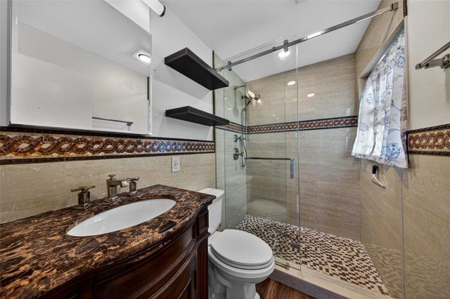 2117 NE 11th Ave 2117, Wilton Manors, FL 33305