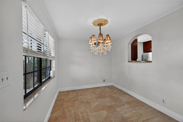 2117 NE 11th Ave 2117, Wilton Manors, FL 33305