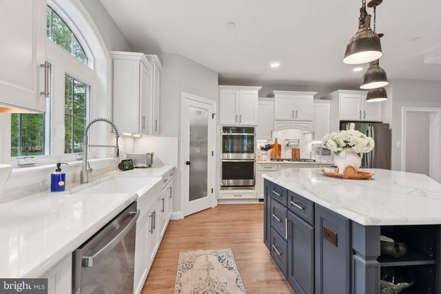 12130 CALVERTS RUN CT, La Plata, MD 20646