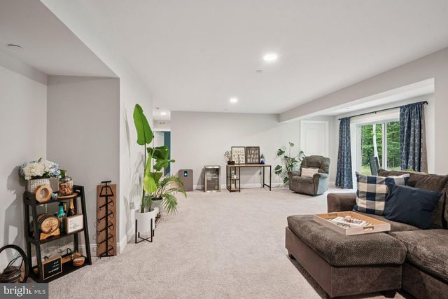 12130 CALVERTS RUN CT, La Plata, MD 20646