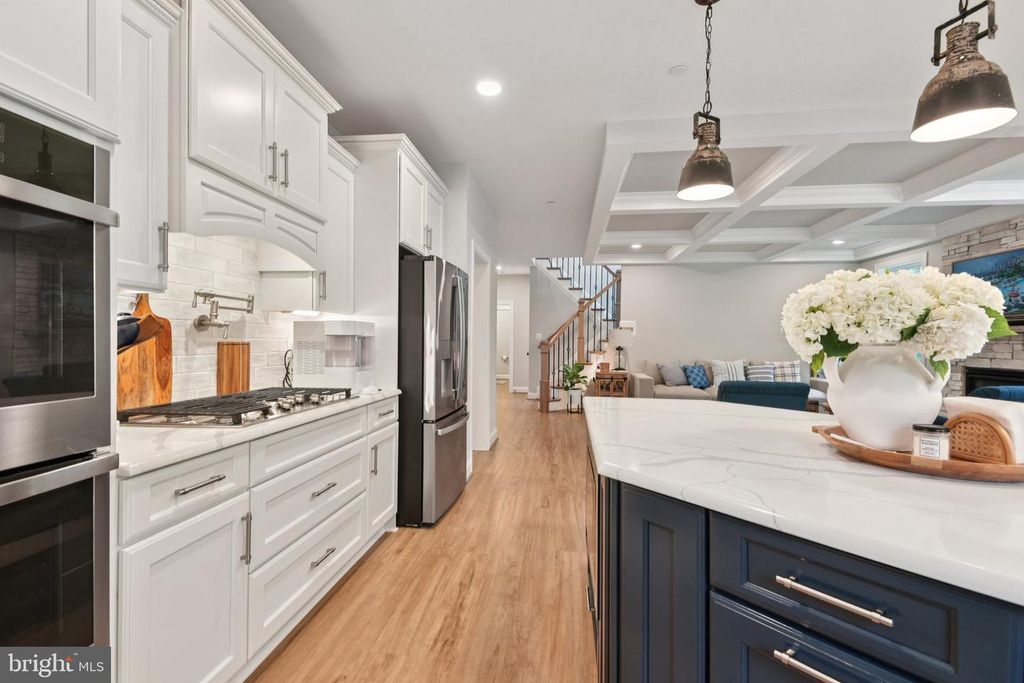Image 20 of property listing at 12130 CALVERTS RUN CT, La Plata, MD 20646