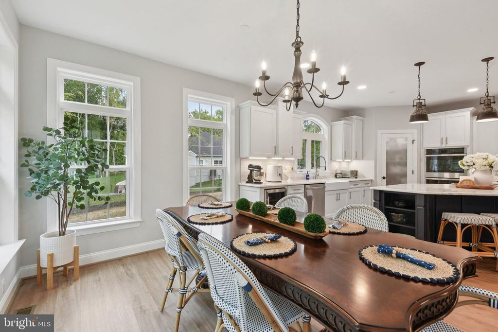 Image 22 of property listing at 12130 CALVERTS RUN CT, La Plata, MD 20646