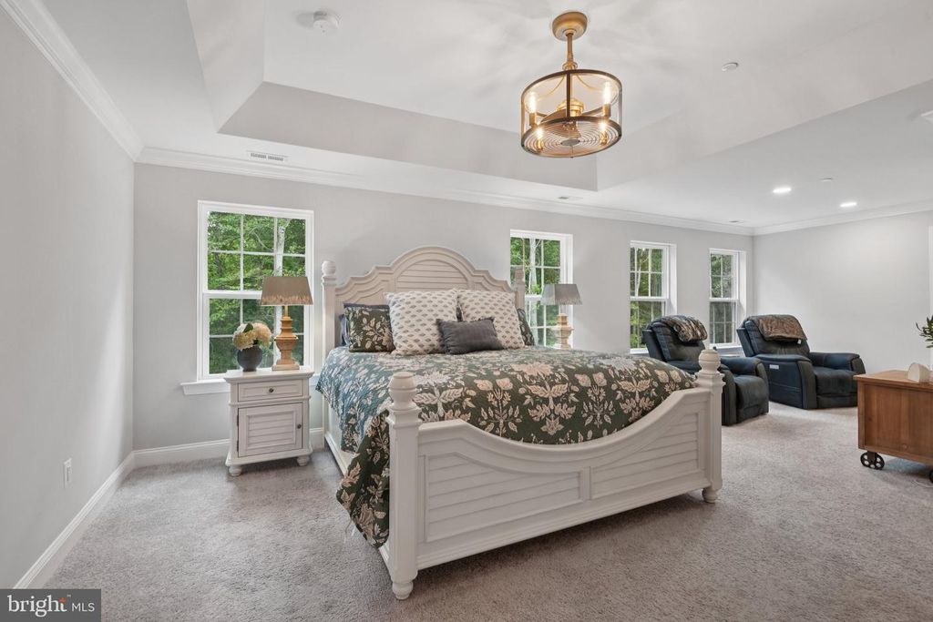 Image 31 of property listing at 12130 CALVERTS RUN CT, La Plata, MD 20646