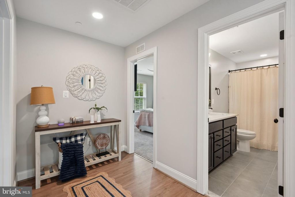 Image 40 of property listing at 12130 CALVERTS RUN CT, La Plata, MD 20646
