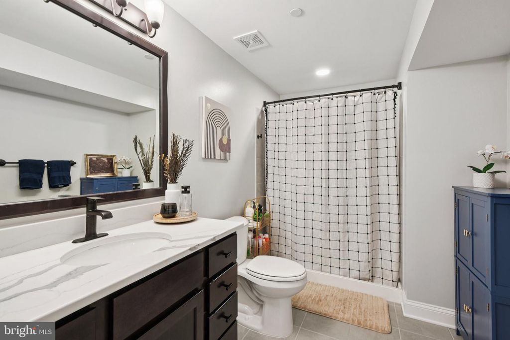 Image 48 of property listing at 12130 CALVERTS RUN CT, La Plata, MD 20646