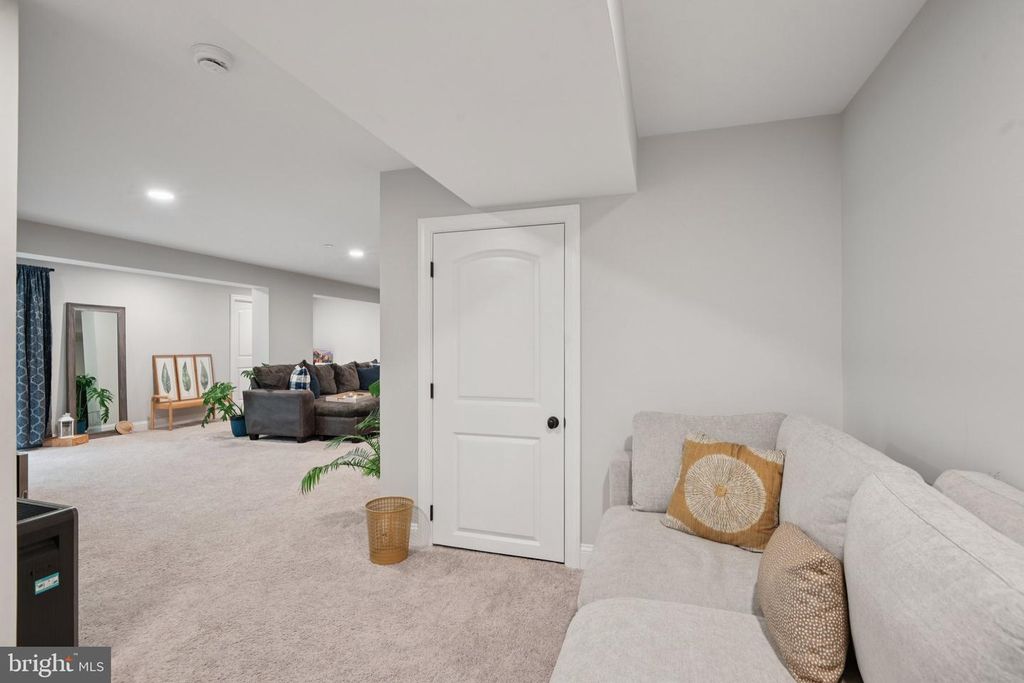 Image 51 of property listing at 12130 CALVERTS RUN CT, La Plata, MD 20646