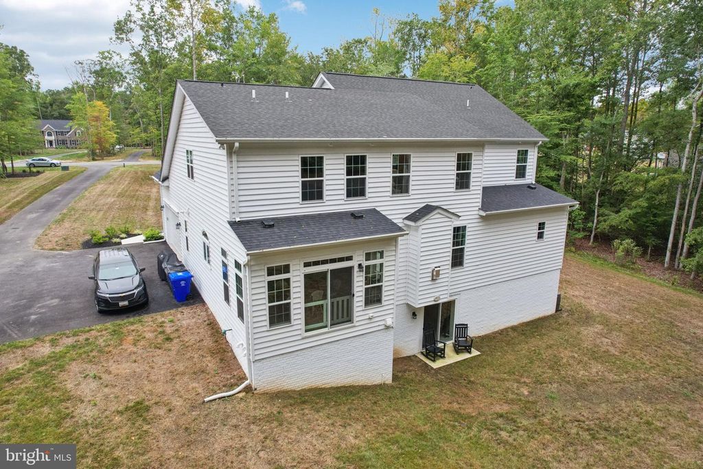 Image 87 of property listing at 12130 CALVERTS RUN CT, La Plata, MD 20646