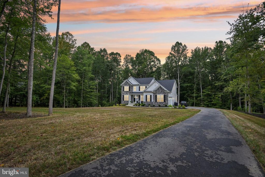 Image 89 of property listing at 12130 CALVERTS RUN CT, La Plata, MD 20646