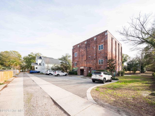 614 Peacock Lane Apt 1, Wilmington, NC 28401