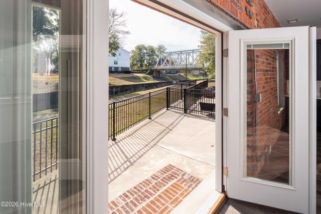 614 Peacock Lane Apt 1, Wilmington, NC 28401