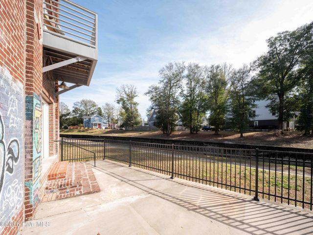 614 Peacock Lane Apt 1, Wilmington, NC 28401