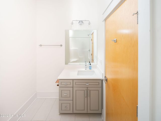 614 Peacock Lane Apt 1, Wilmington, NC 28401