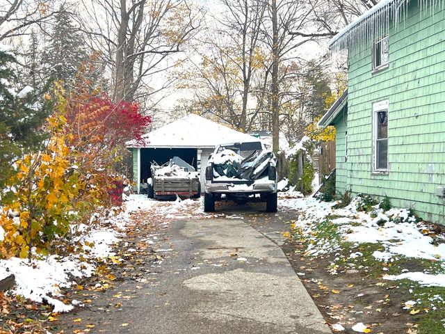 511 Maple Street, Three Rivers, MI 49093