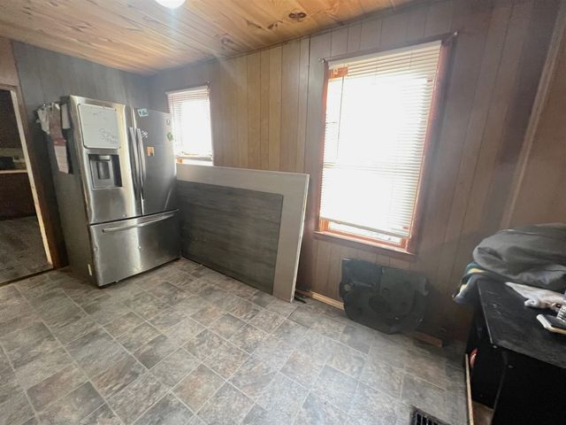 511 Maple Street, Three Rivers, MI 49093