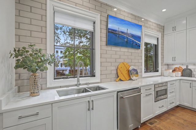 30 Morgan Place Drive, Isle Of Palms, SC 29451