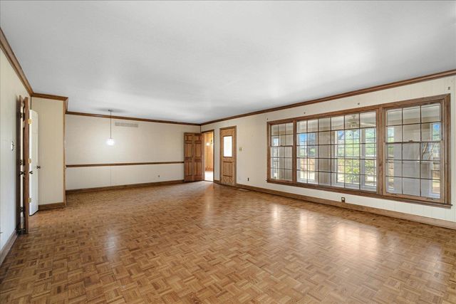 5680 HERALD SQ, Memphis, TN 38120