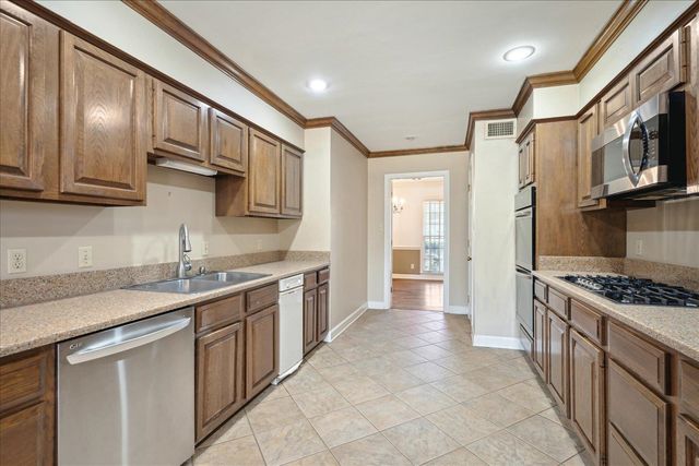 5680 HERALD SQ, Memphis, TN 38120