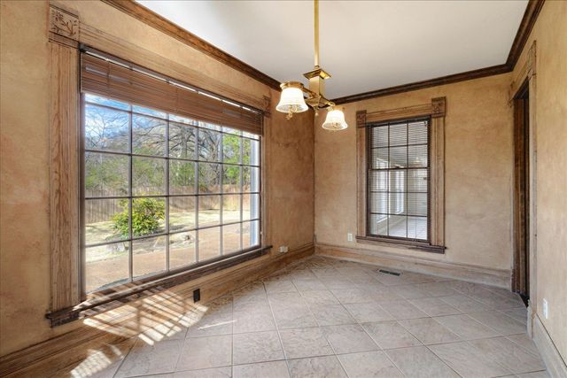 5680 HERALD SQ, Memphis, TN 38120