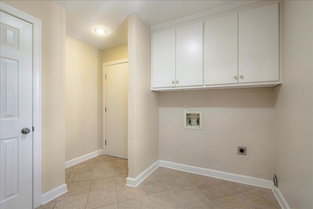 5680 HERALD SQ, Memphis, TN 38120