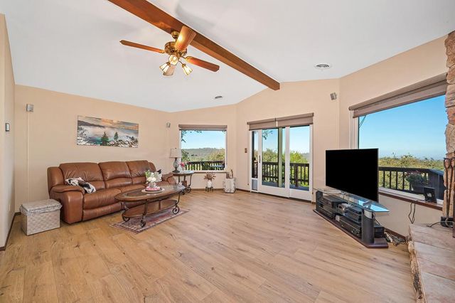 6227 Westview Ct, Auburn, CA 95602