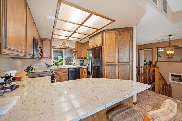 6227 Westview Ct, Auburn, CA 95602