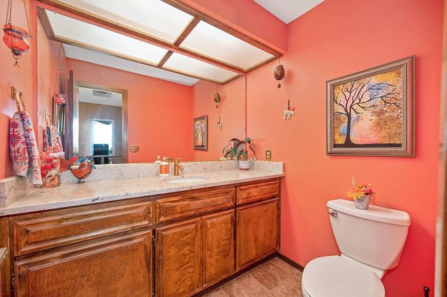 6227 Westview Ct, Auburn, CA 95602