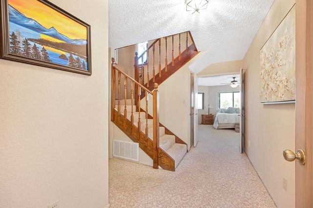 6227 Westview Ct, Auburn, CA 95602