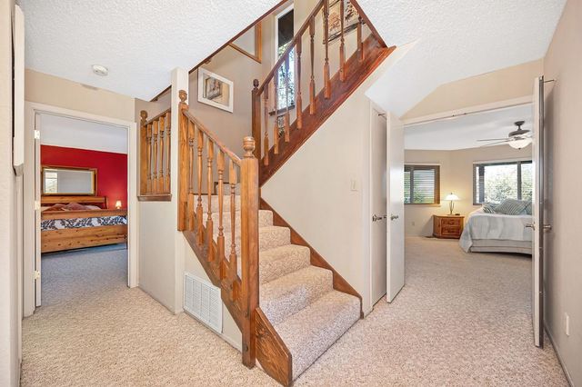 6227 Westview Ct, Auburn, CA 95602