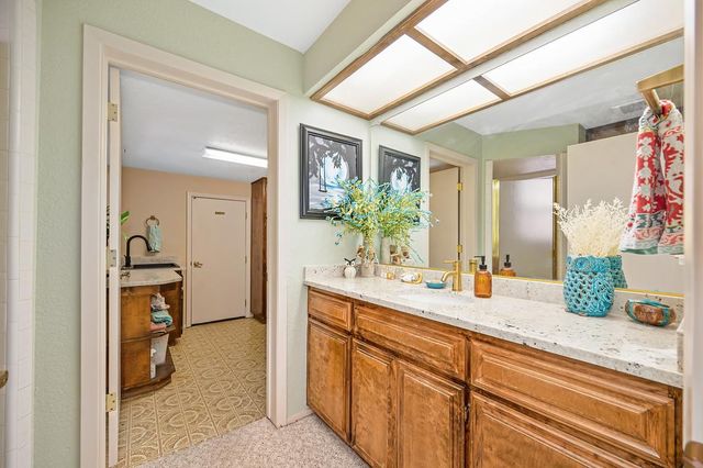 6227 Westview Ct, Auburn, CA 95602
