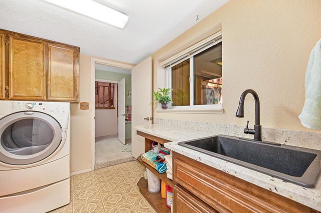 6227 Westview Ct, Auburn, CA 95602