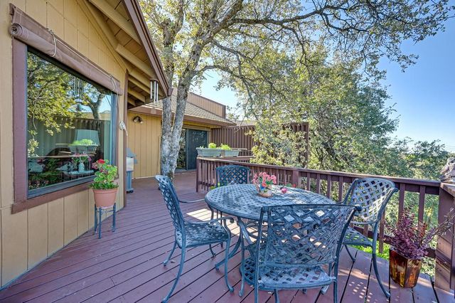 6227 Westview Ct, Auburn, CA 95602