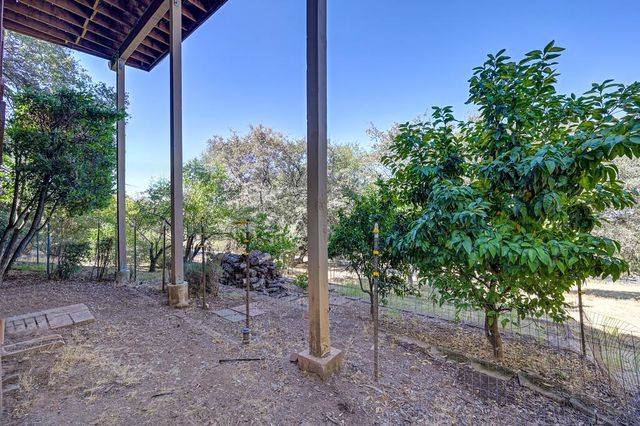 6227 Westview Ct, Auburn, CA 95602