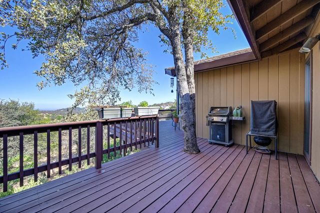 6227 Westview Ct, Auburn, CA 95602